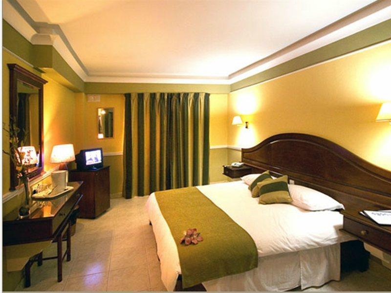 Soreda Hotel Qawra Cameră foto